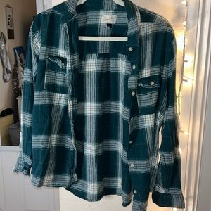 RSQ Womens Raw Edge Flannel | Green | Tillys | Universal Threads Goods co. Large